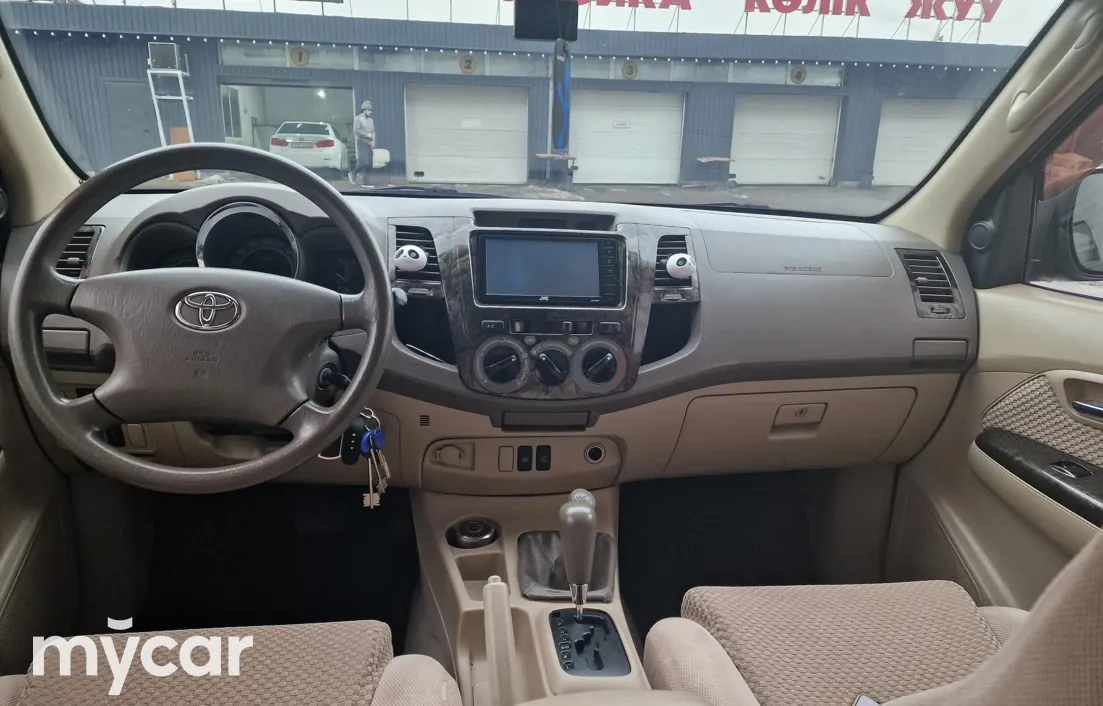 Toyota Fortuner 2007