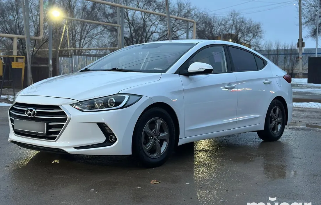 Hyundai Avante 2016