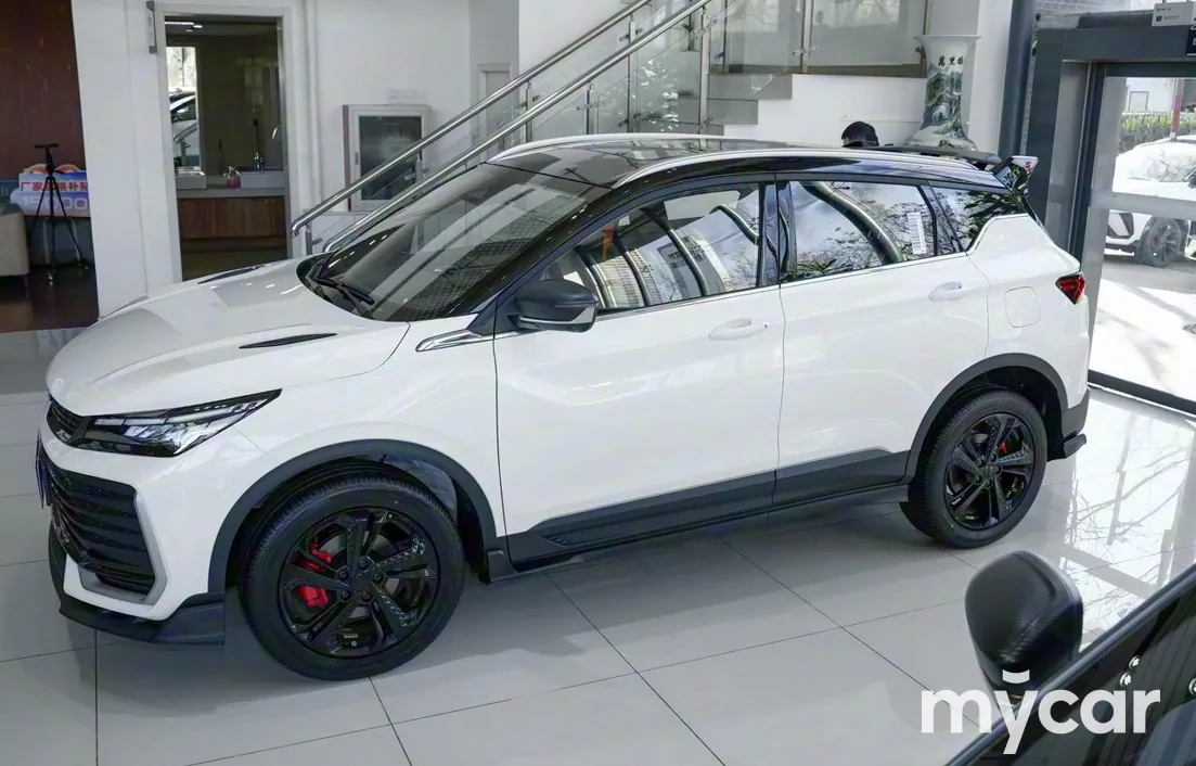 Geely Coolray 2025
