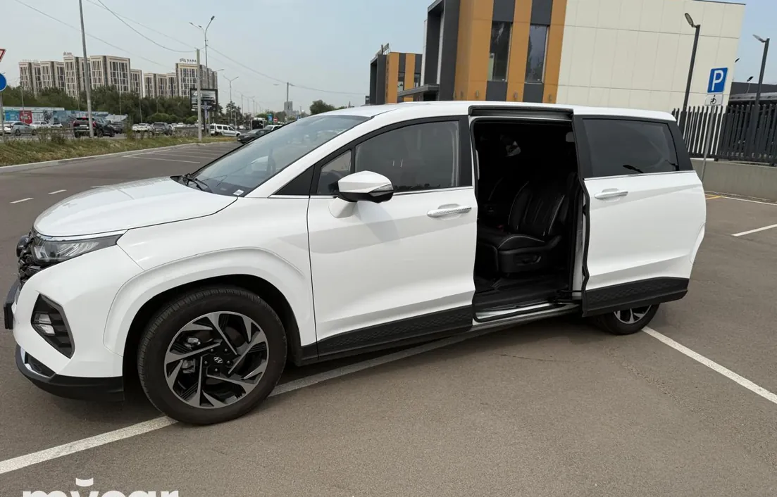 Hyundai Custin 2024