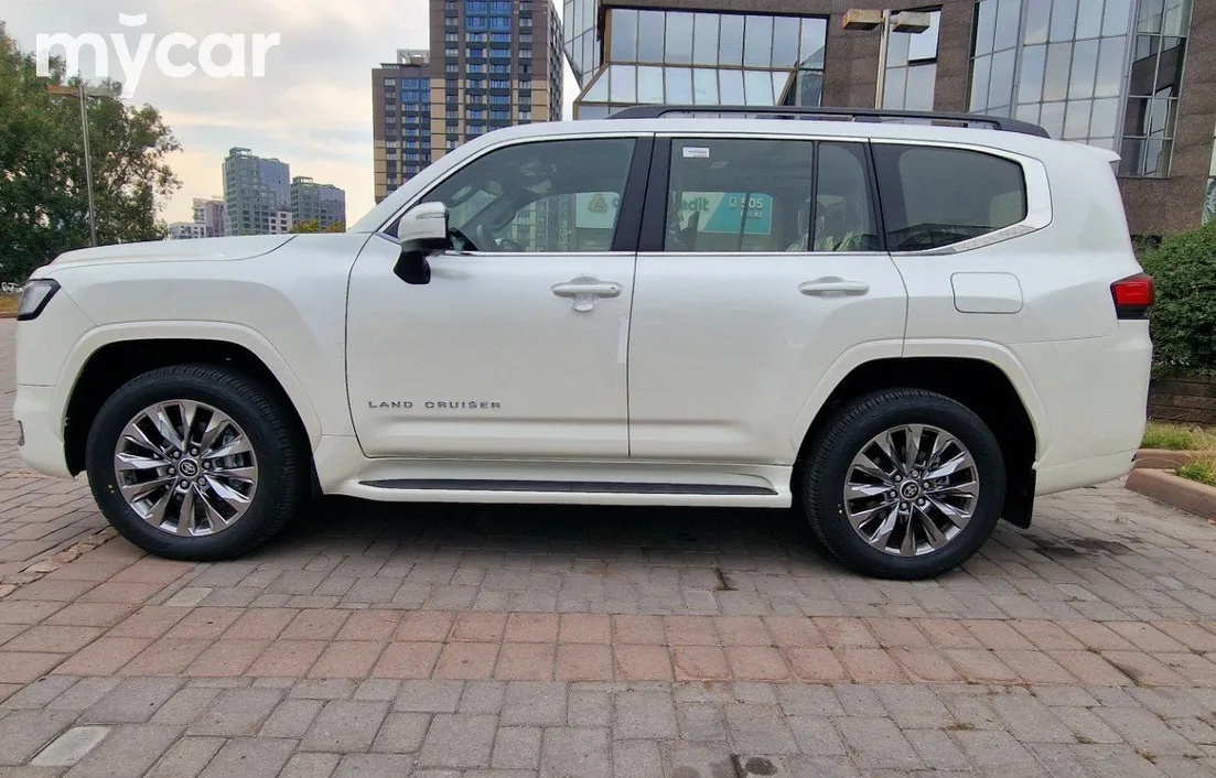 Toyota Land Cruiser 2023