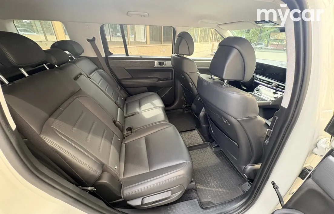 Hyundai Santa Fe 2025