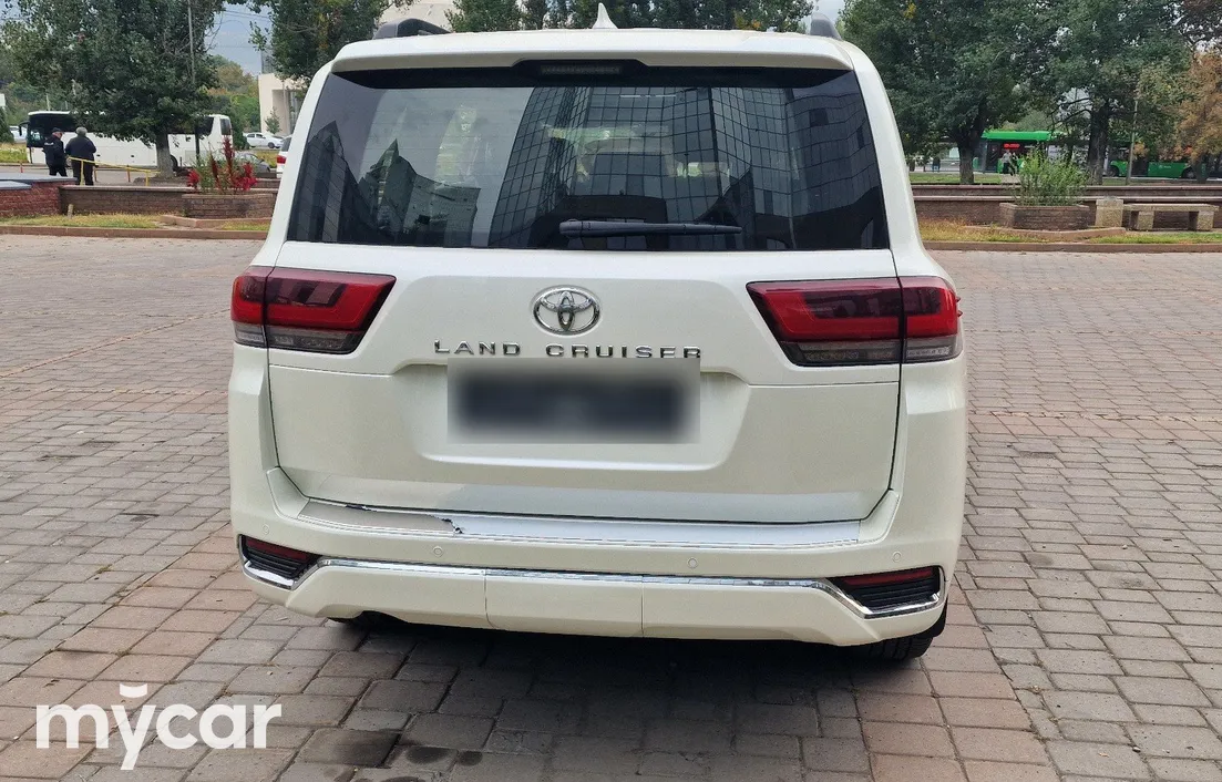 Toyota Land Cruiser 2023
