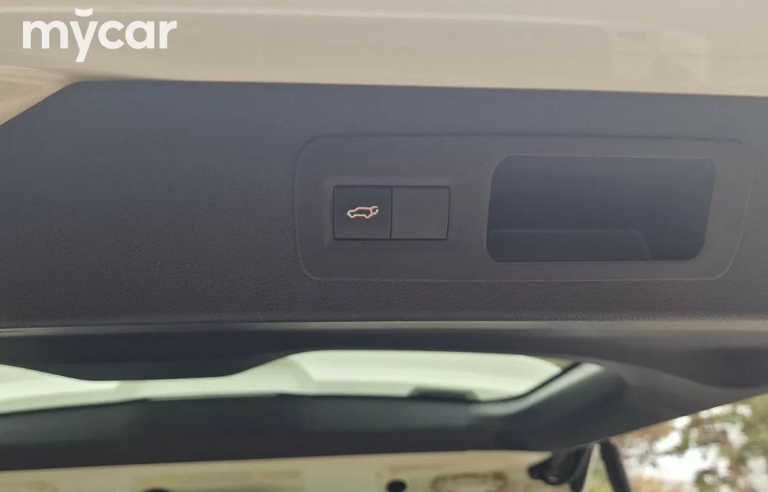 Toyota Land Cruiser 2023