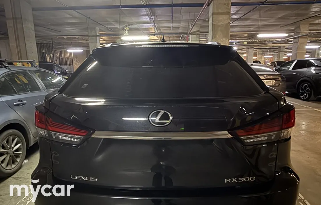 Lexus RX 2022
