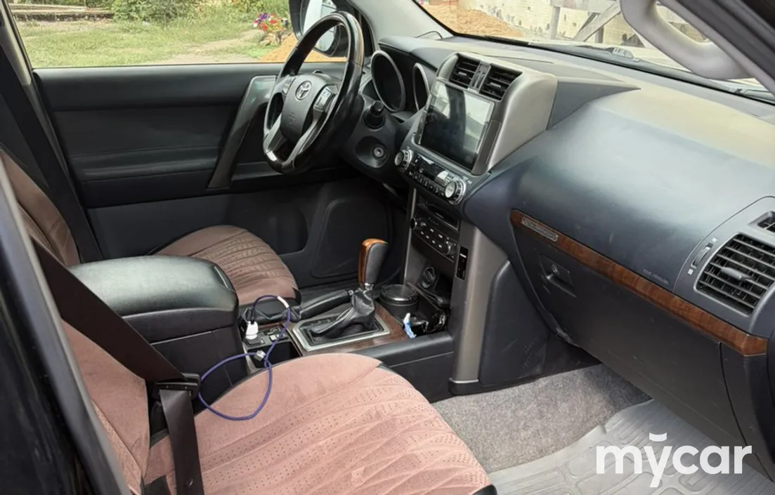 Toyota Land Cruiser Prado 2012