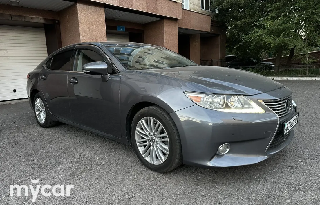 Lexus ES 2013