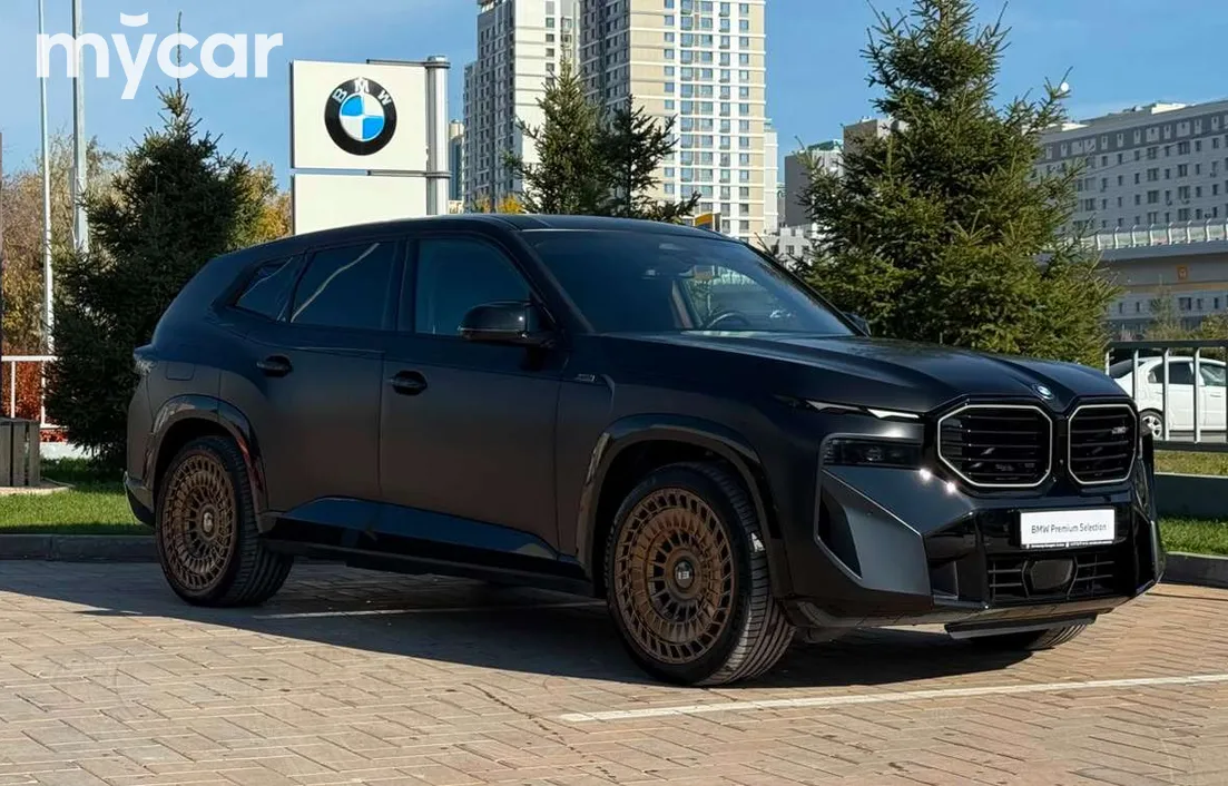 BMW XM 2024