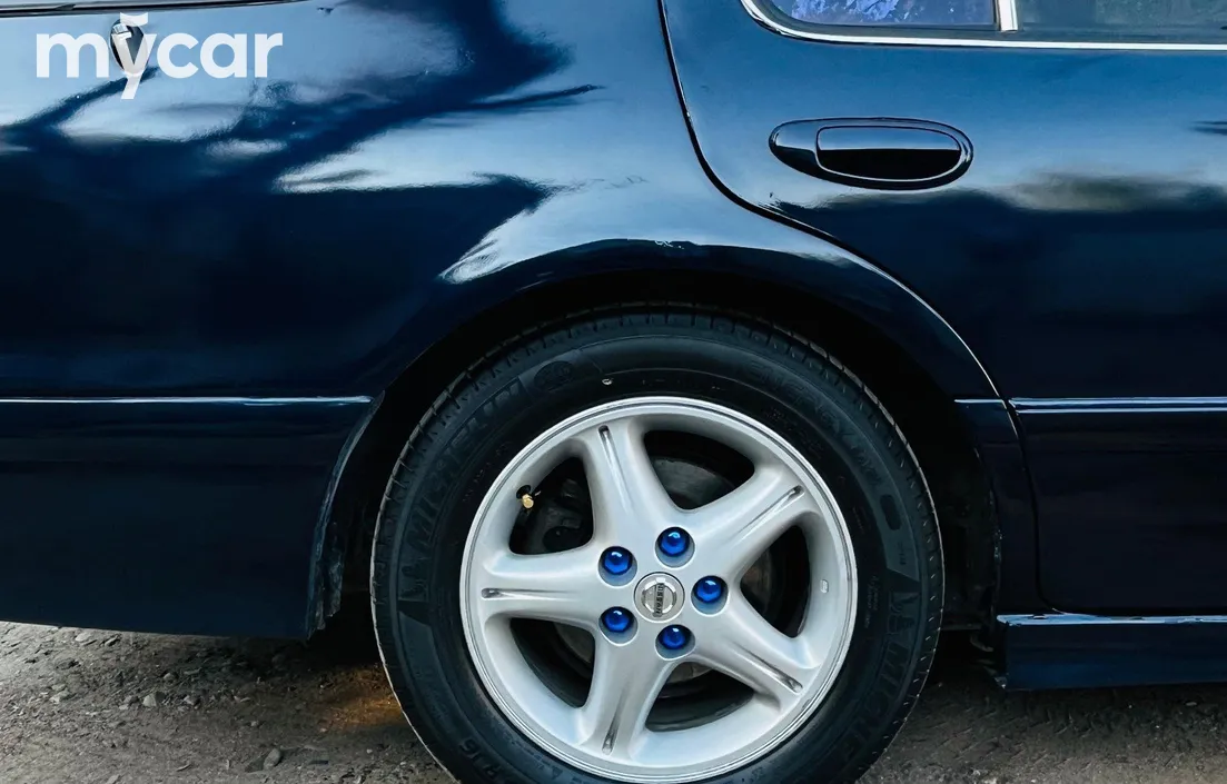 Nissan Cefiro 1998