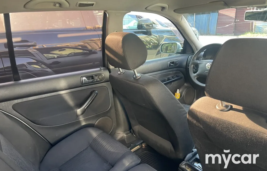 Volkswagen Golf 2002