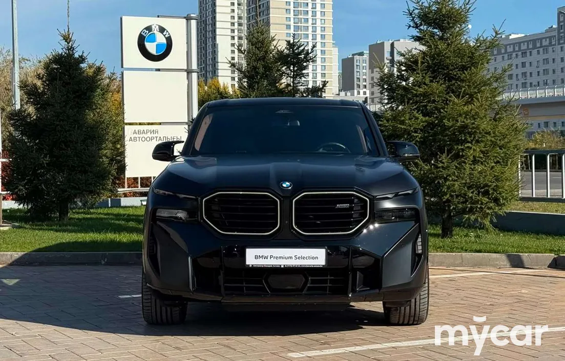 BMW XM 2024