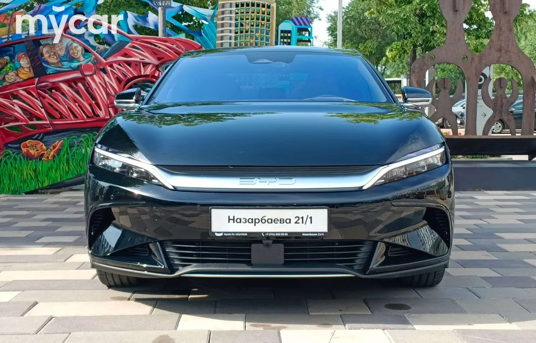 BYD Han EV 2025