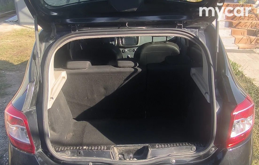 Renault Sandero 2015