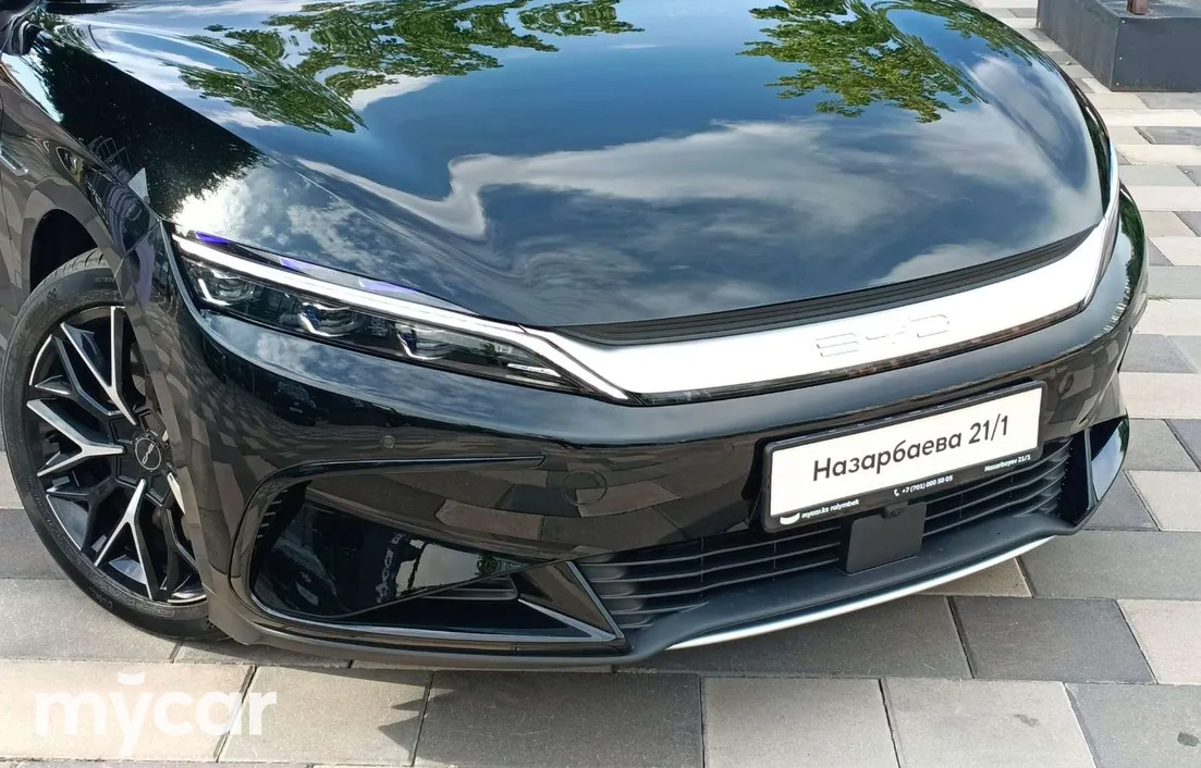 BYD Han EV 2025