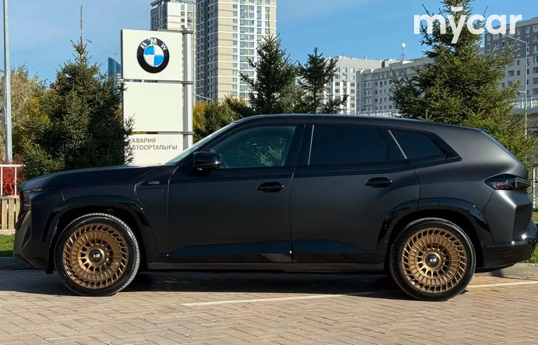 BMW XM 2024