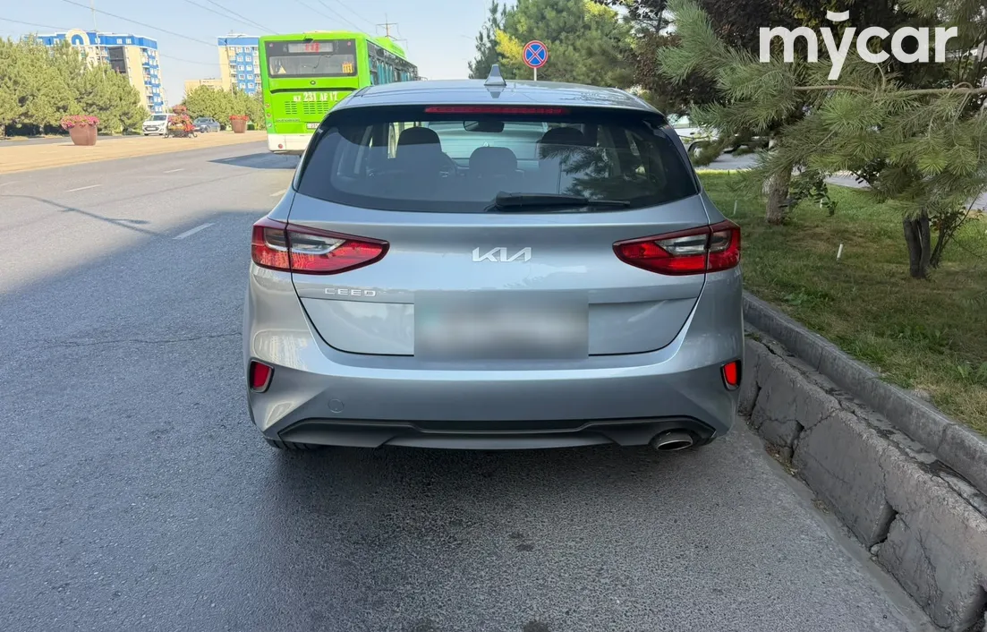 Kia Ceed 2025