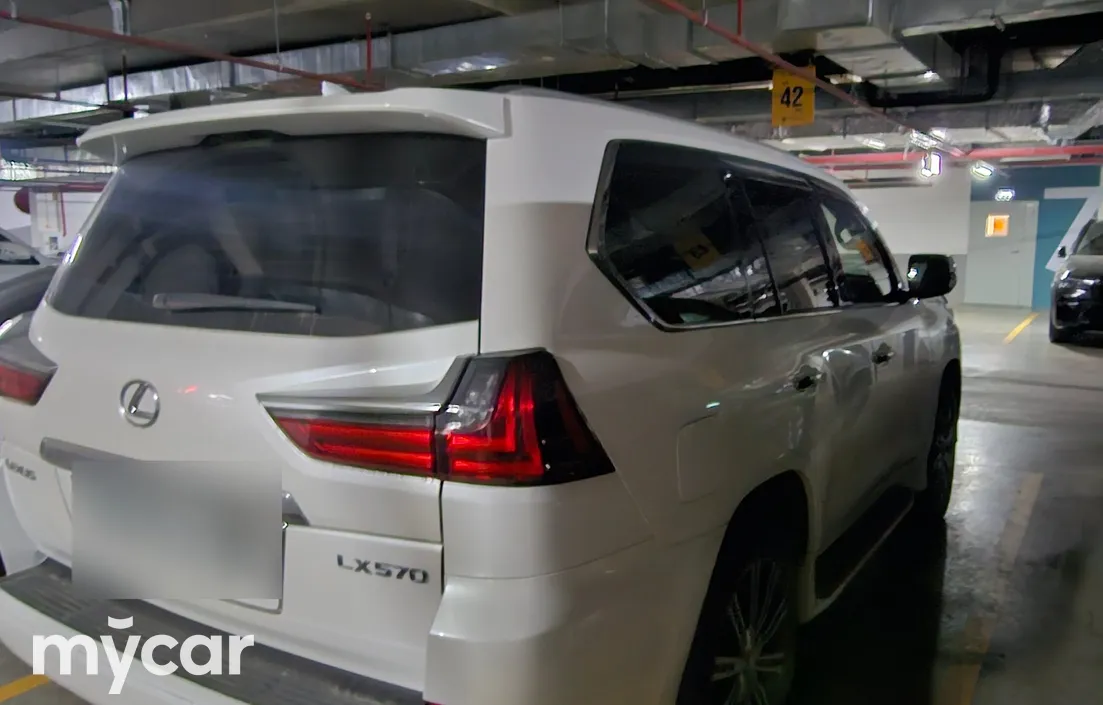 Lexus LX 2019