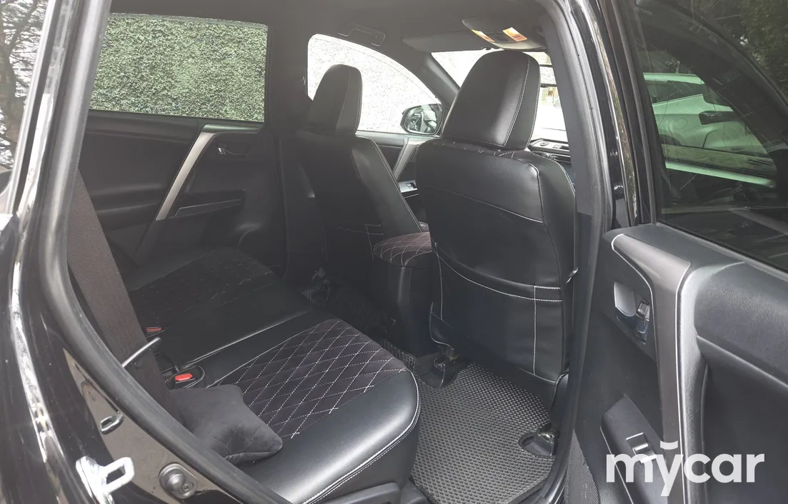 Toyota RAV4 2017