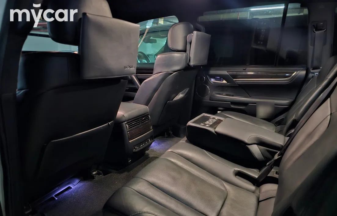 Lexus LX 2019