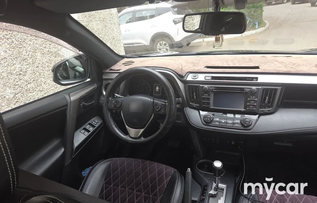 Toyota RAV4 2017