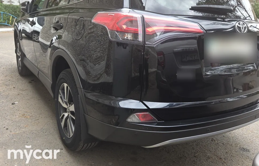 Toyota RAV4 2017