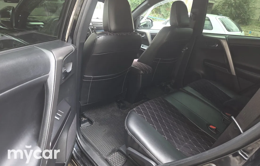 Toyota RAV4 2017