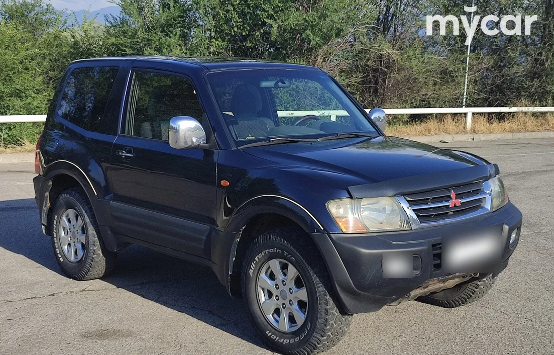 Mitsubishi Pajero 2002