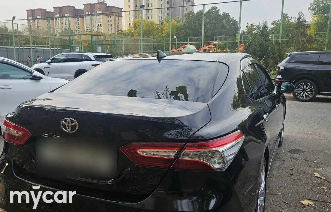 Toyota Camry 2018