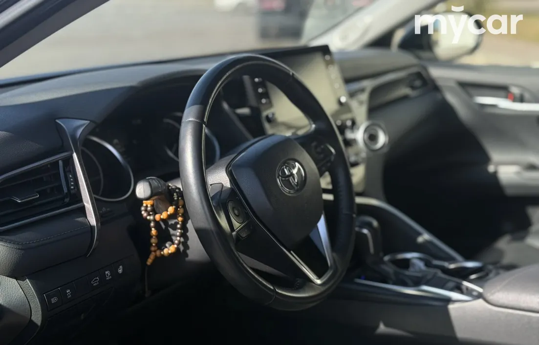 Toyota Camry 2024