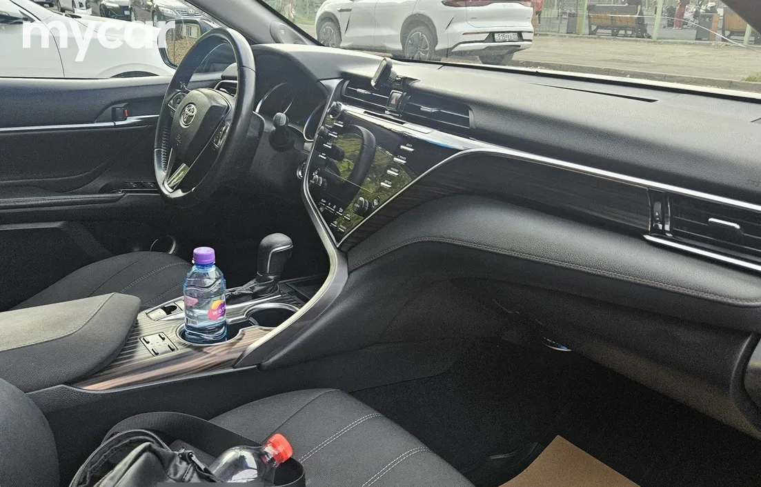 Toyota Camry 2018