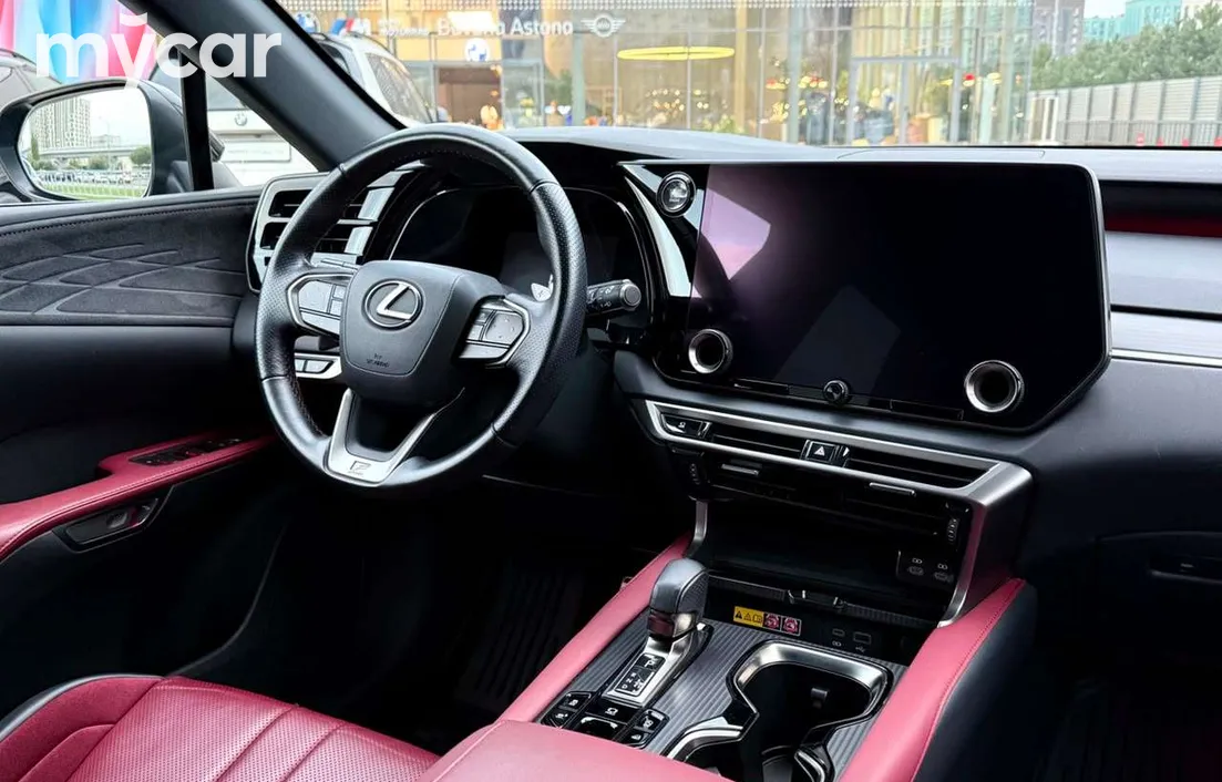 Lexus RX 2024