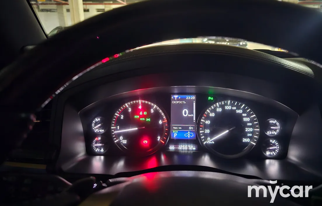 Lexus LX 2019