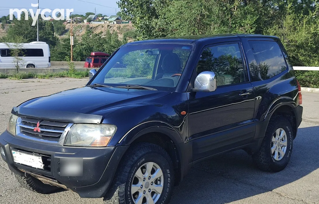 Mitsubishi Pajero 2002