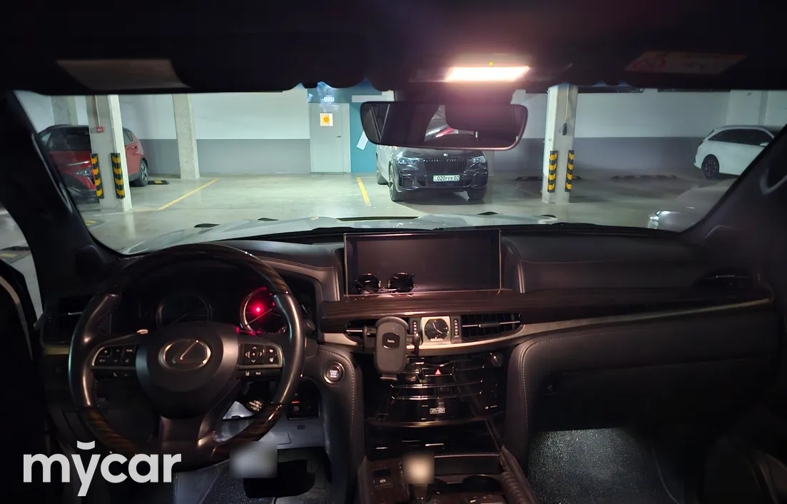 Lexus LX 2019
