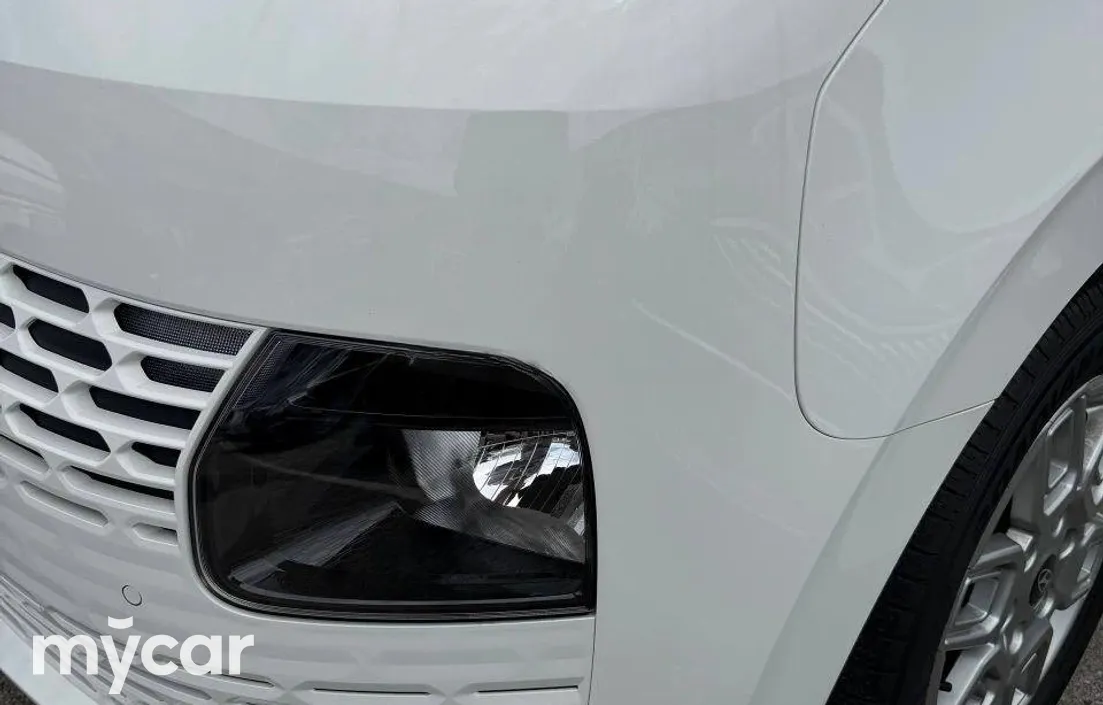 Hyundai Staria 2025