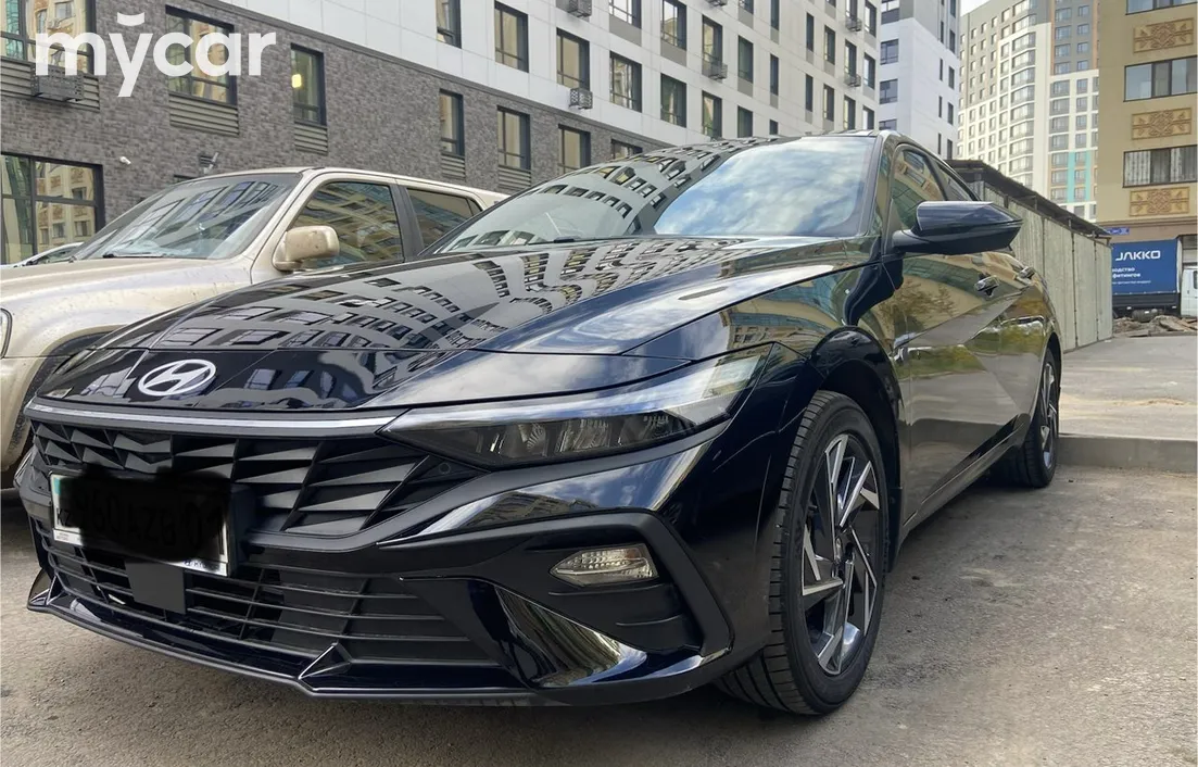 Hyundai Elantra 2025