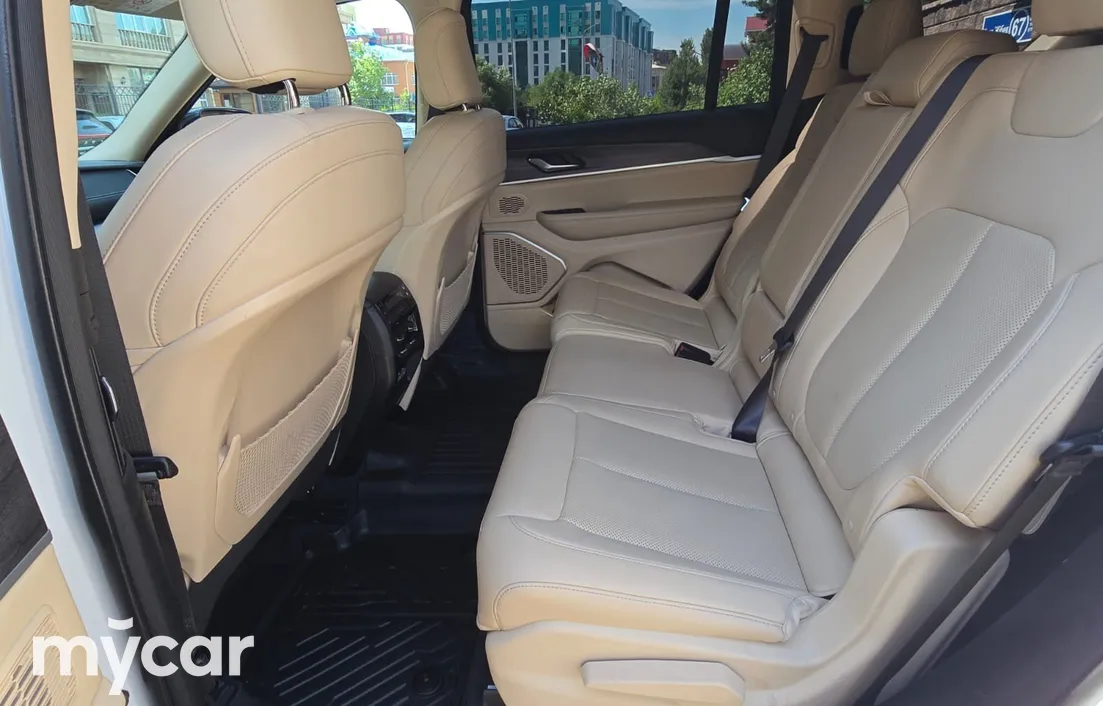 Jeep Grand Cherokee 2021