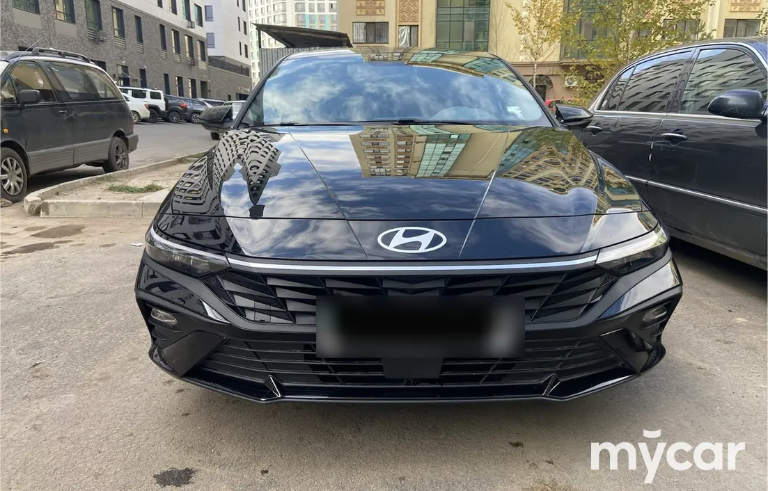 Hyundai Elantra 2025
