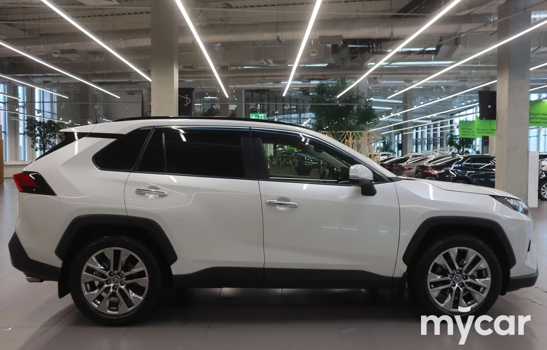 Toyota RAV4 2024