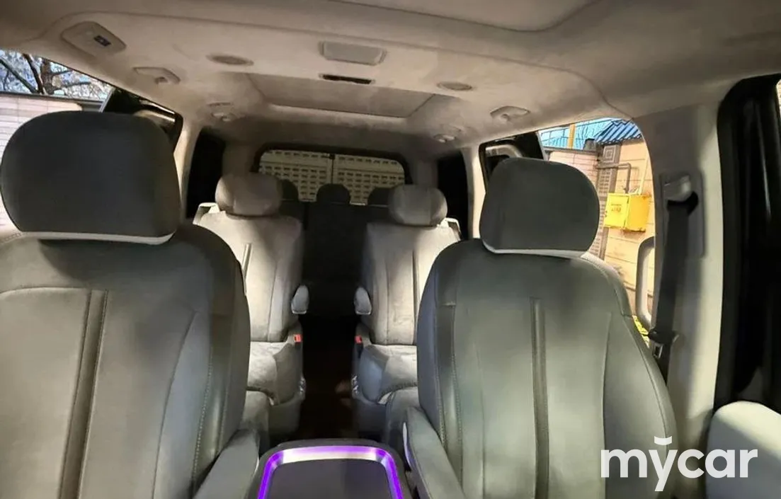 Hyundai Staria 2025