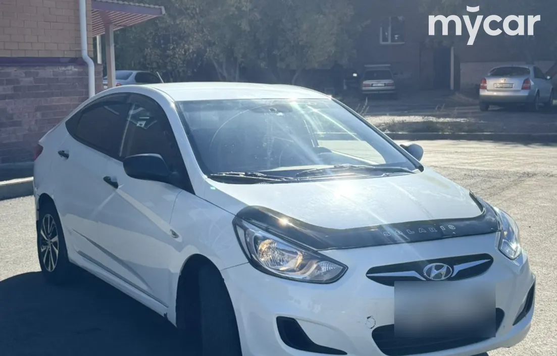 Hyundai Accent 2012