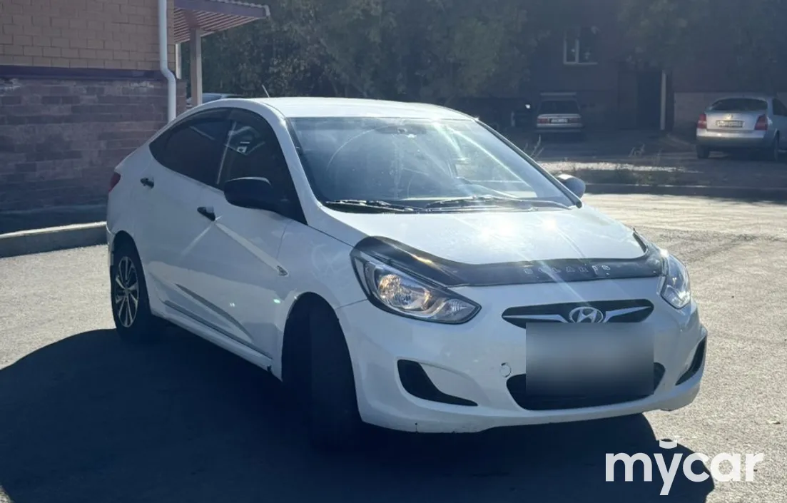 Hyundai Accent 2012