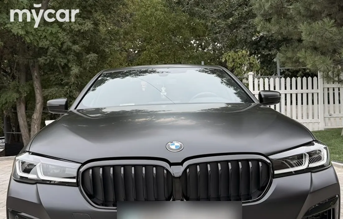 BMW 5 серия 2022