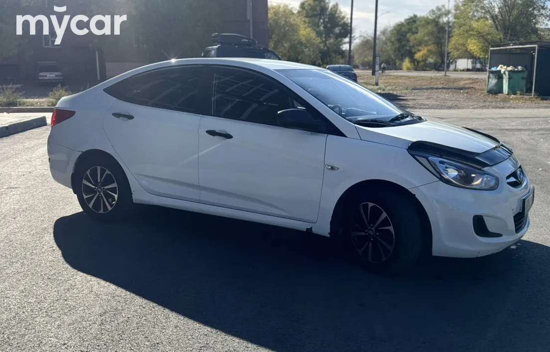 Hyundai Accent 2012