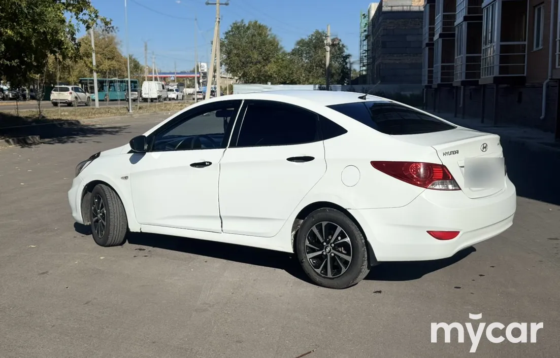Hyundai Accent 2012