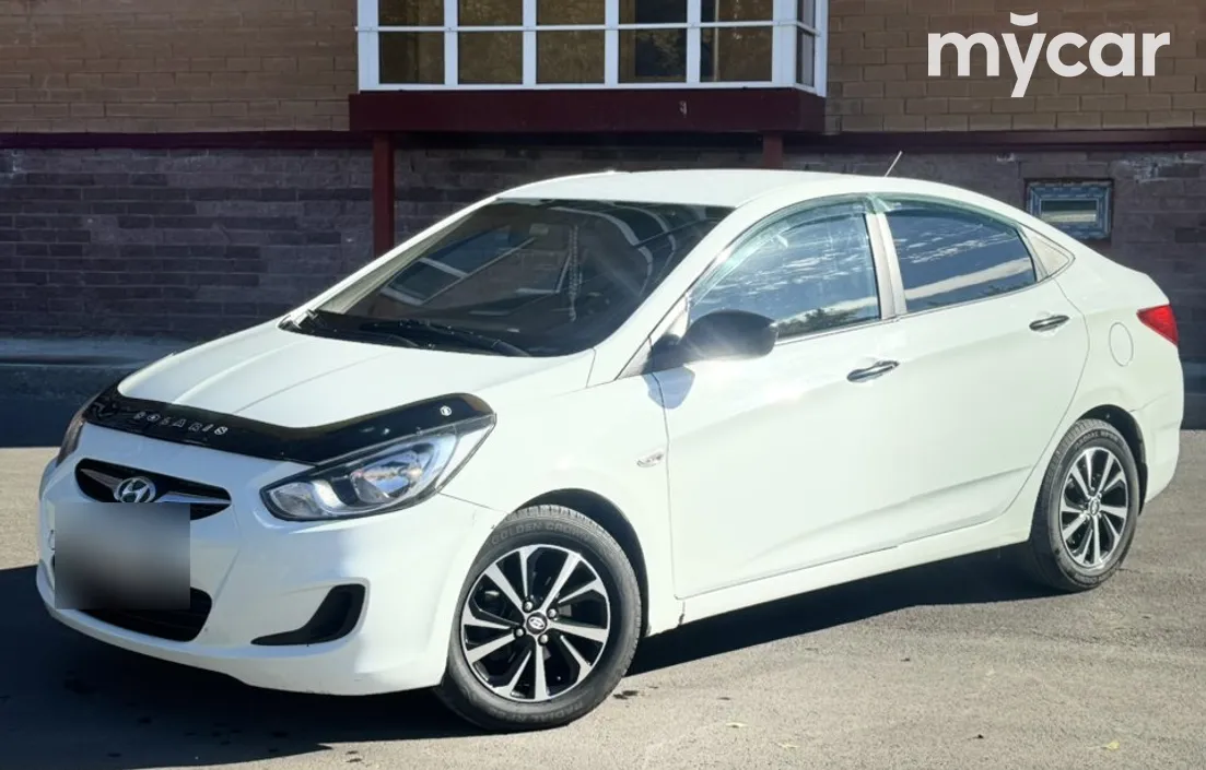 Hyundai Accent 2012