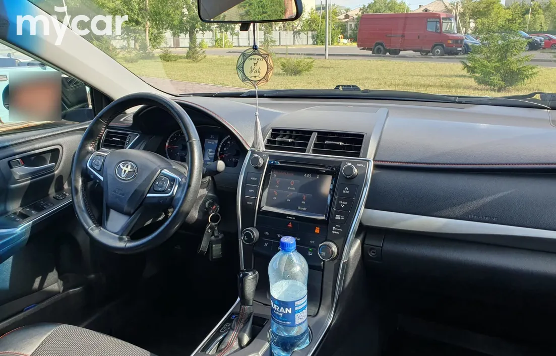 Toyota Camry 2016