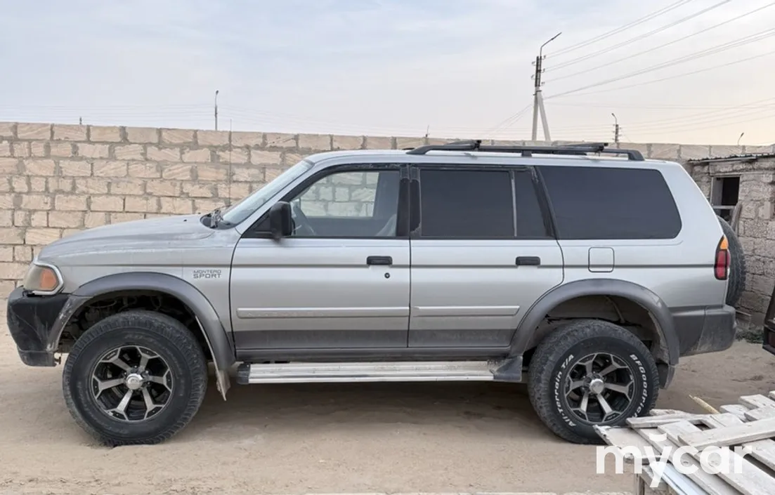 Mitsubishi Montero Sport 2001