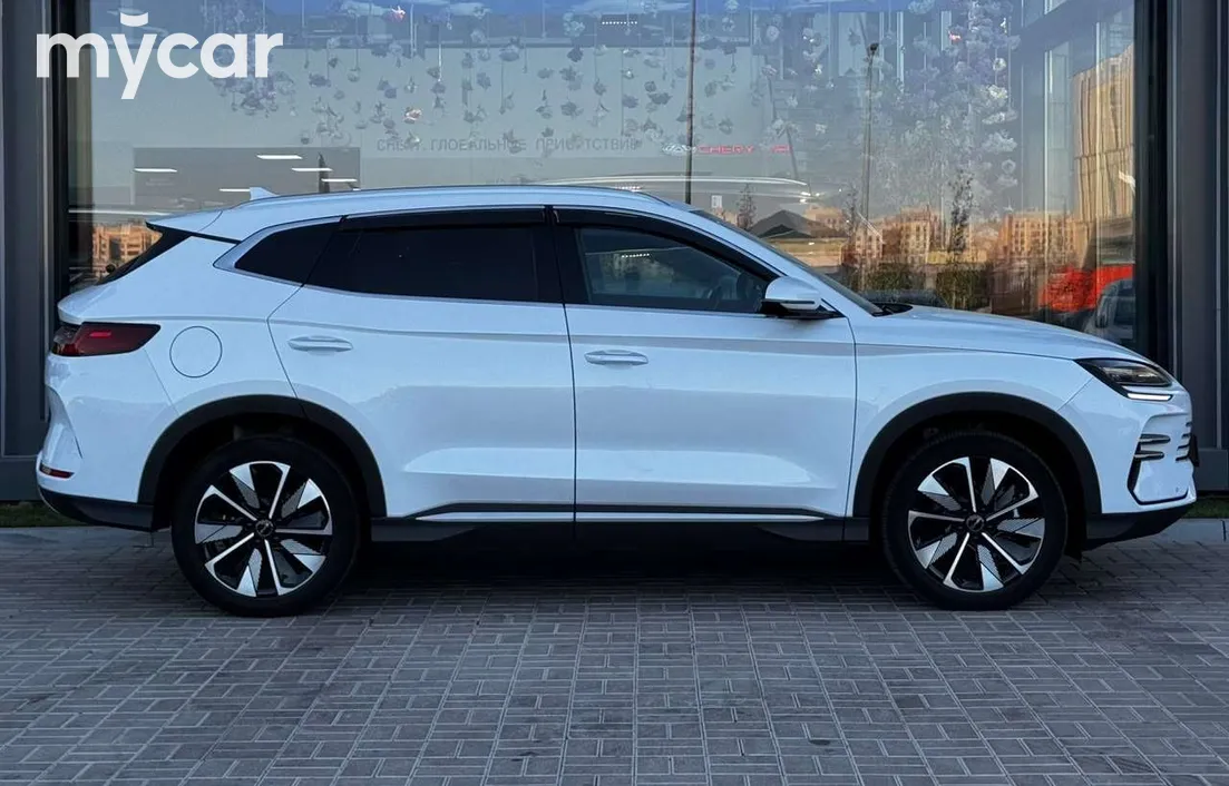 BYD Song Plus DM-i 2025