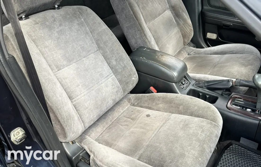 Nissan Maxima 1995